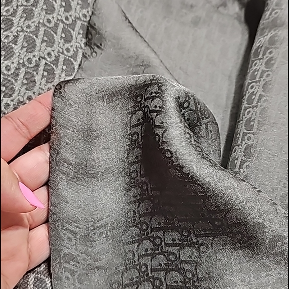 Dior Shawl - Picture 4 of 5